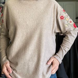 Unique pattern Sweater